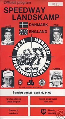 {short description of image}