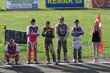 {short description of image}