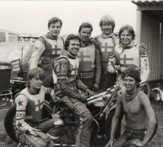 {short description of image}