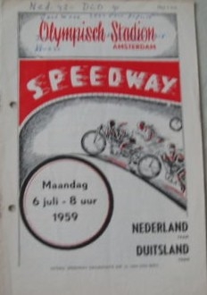 {short description of image}