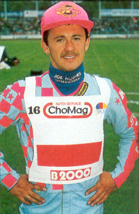 {short description of image}