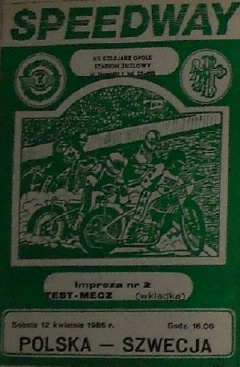 {short description of image}